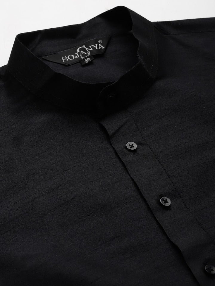 SOJANYA Men Black & Off-White Solid Kurta with Churidar & Jacket