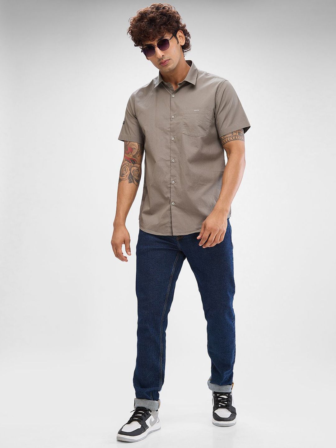 SPYKAR Men Micro Ditsy Printed Spread Collar Slim Fit Casual Shirt