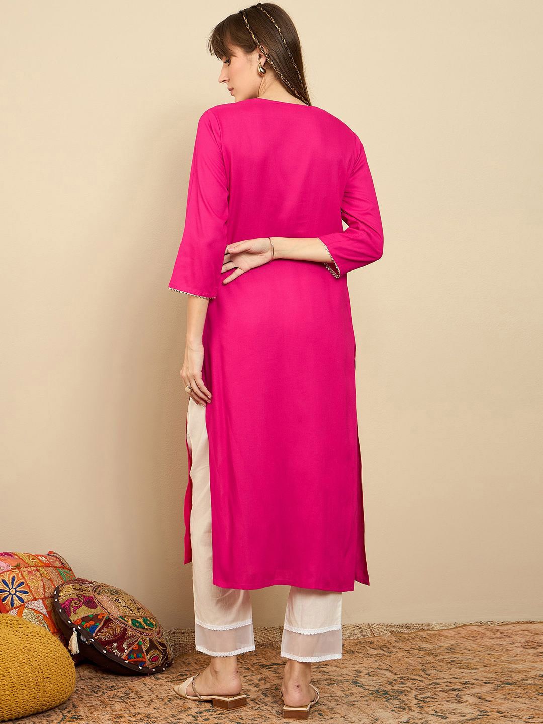 Indo Era Ethnic Motifs Embroidered Round Neck Thread Work Straight Kurta