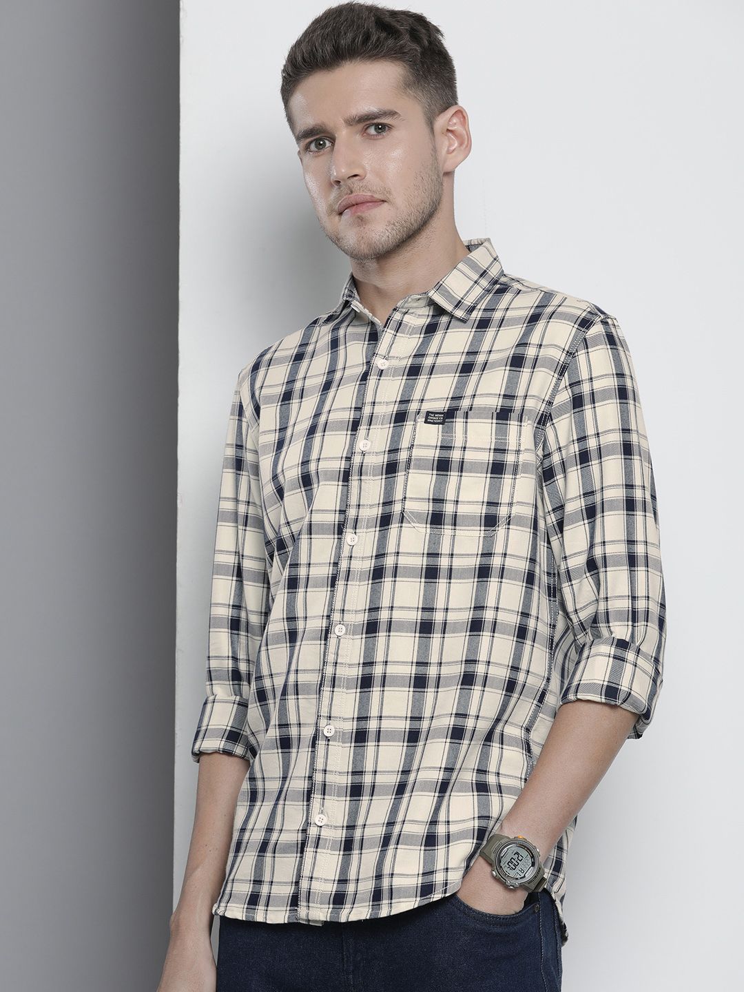 The Indian Garage Co Men Smart Slim Fit Opaque Checked Casual Shirt