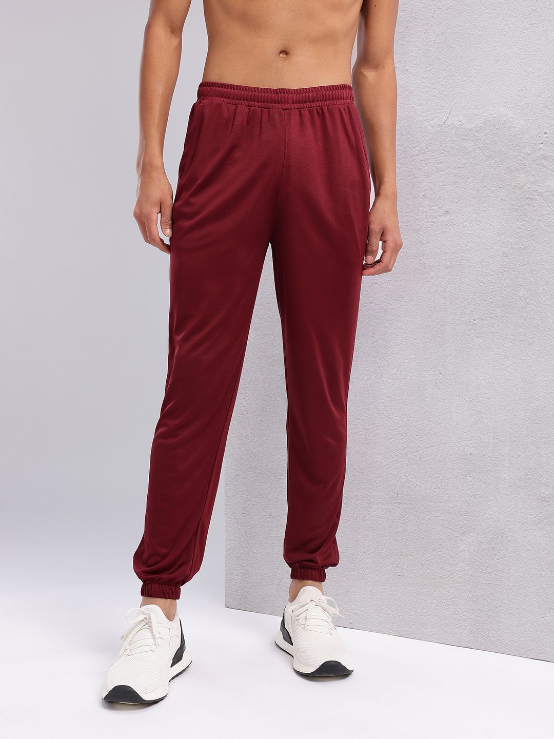 HRX by Hrithik Roshan Men Mid-Rise Rapid-Dry Training Joggers