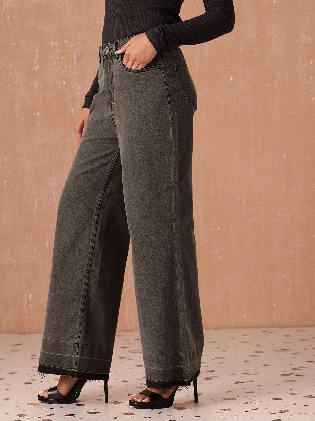 all about you Women Wide Leg High-Rise Light Fade Stretchable Jeans