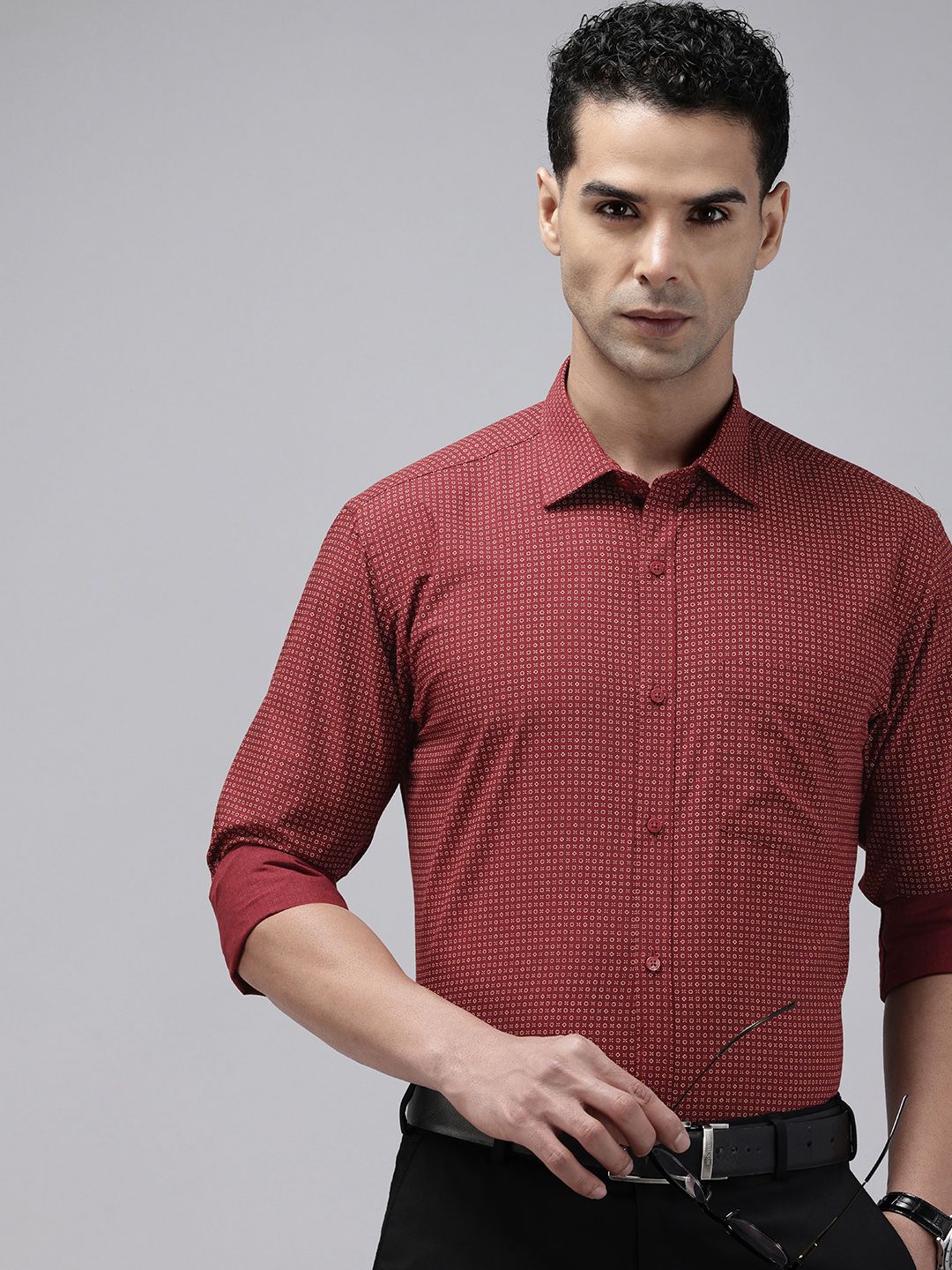 Park Avenue Slim Fit Opaque Micro Ditsy Printed Formal Shirt
