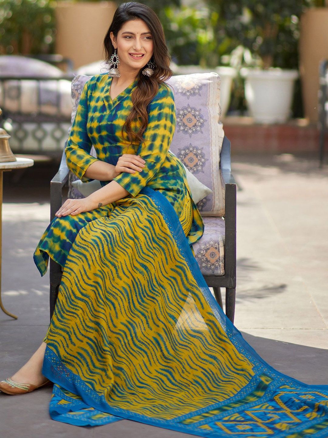 KALINI Women Printed Regular Thread Work Kurta with Trousers & With Dupatta