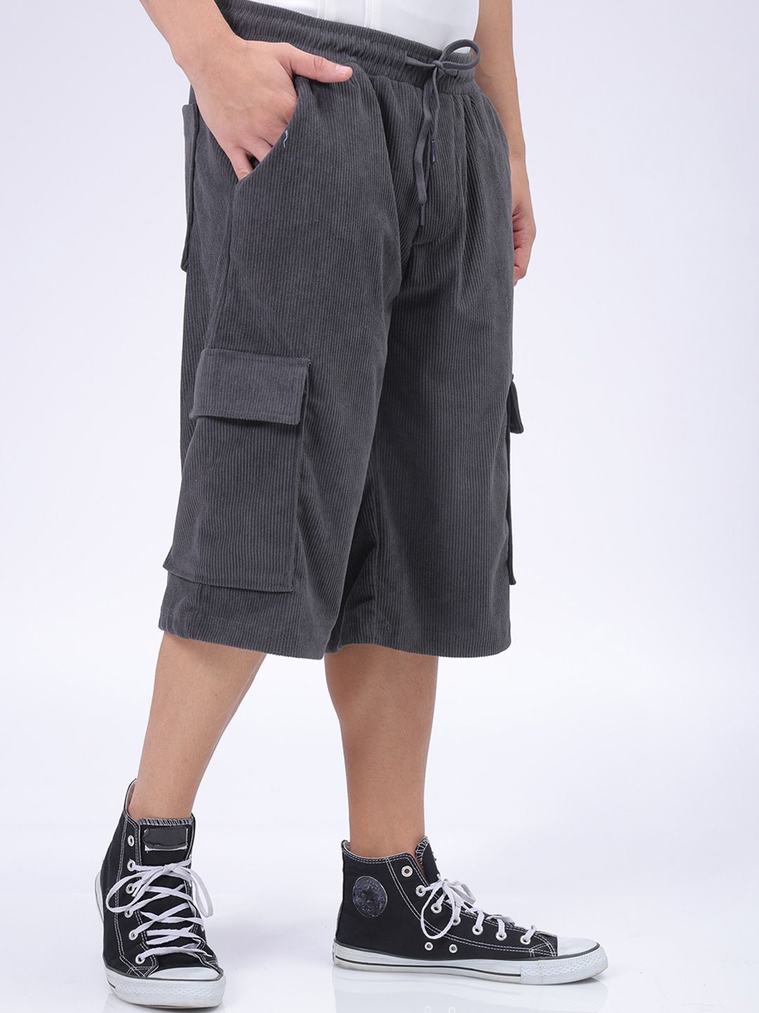 The Indian Garage Co Men Loose Fit Cargo Shorts