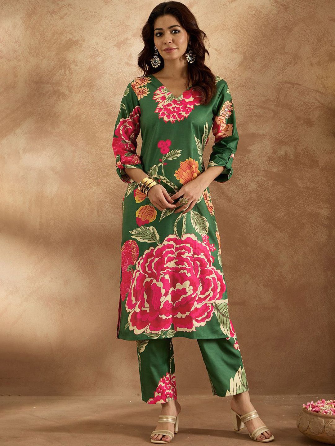 Indo Era Women Floral Printed Regular Kurta with Trousers