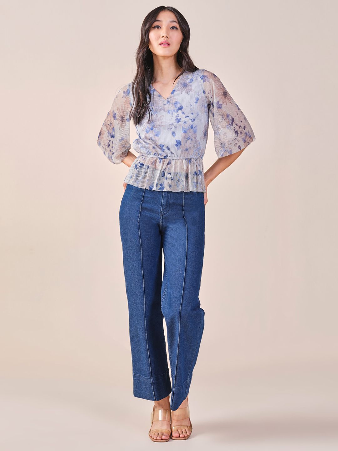 AND polyester floral print v- neck flared sleeves peplum top