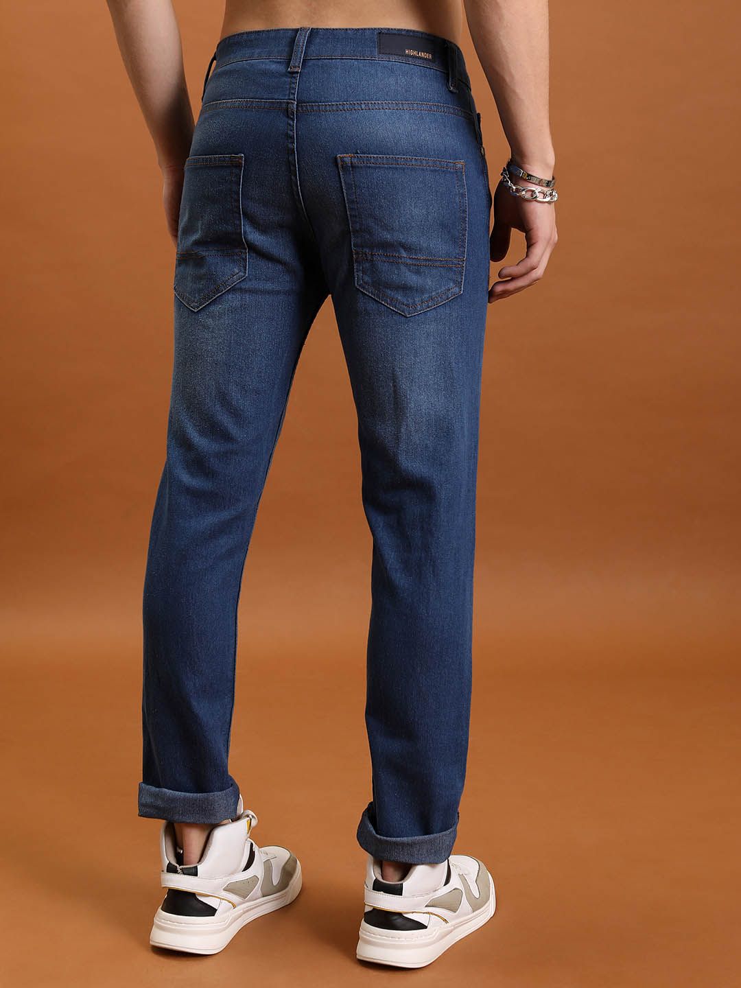 HIGHLANDER Men Slim Fit Mid-Rise Light Fade Clean Look Stretchable Jeans