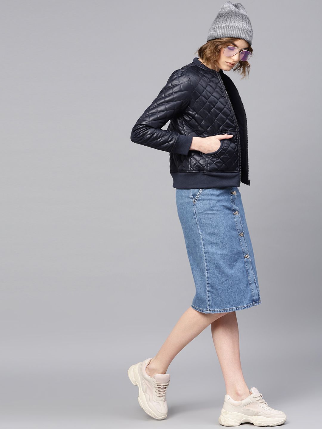 SASSAFRAS Women Navy Blue Solid Quilted Jacket
