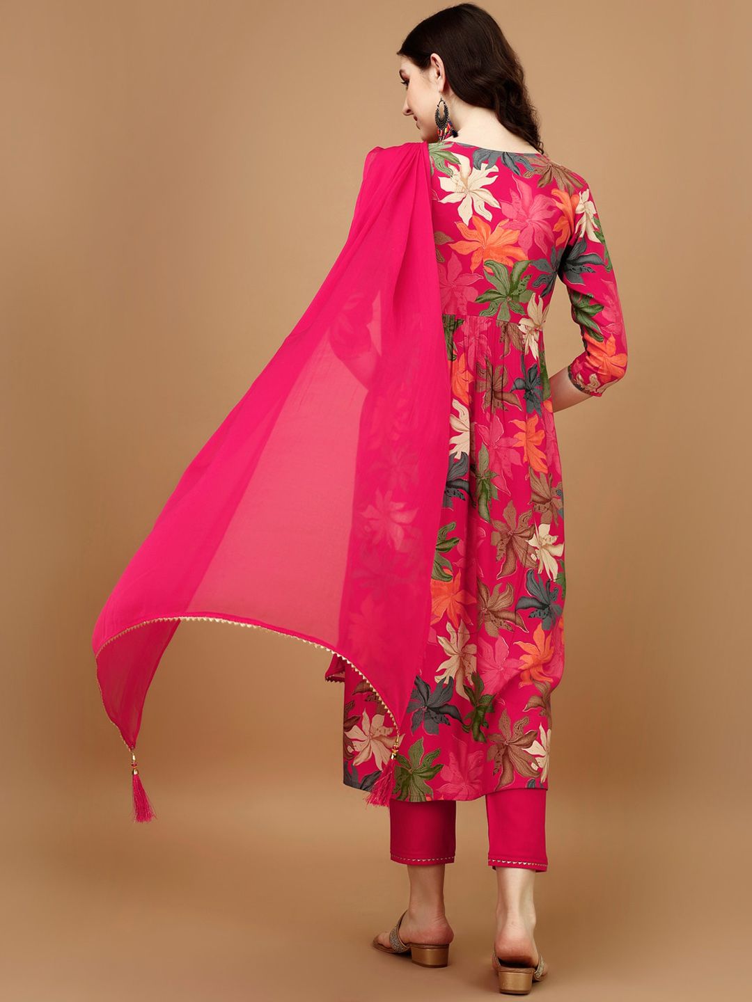 KALINI Floral Printed Kurta & Trousers With Dupatta