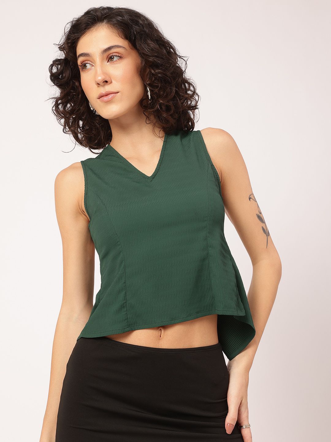 DressBerry Textured Open Back Crop Top