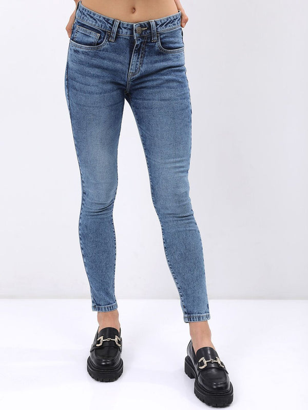 Tokyo Talkies Women Skinny Fit Clean Look Light Fade Cotton Stretchable Jeans