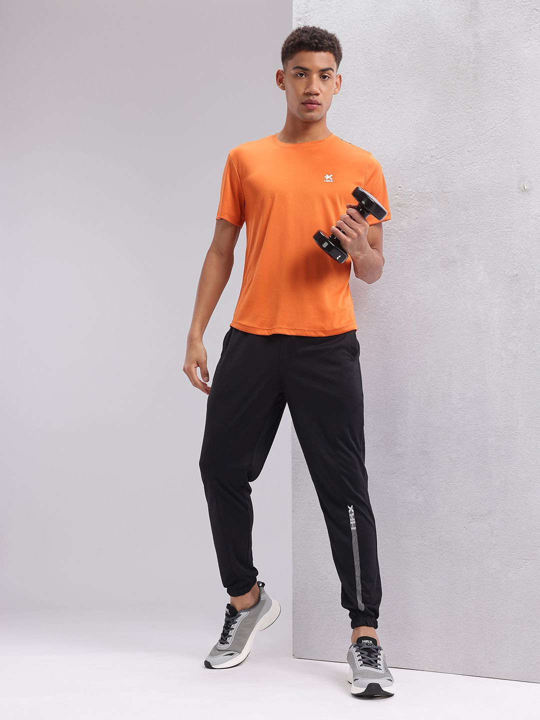 HRX by Hrithik Roshan Men Mid-Rise Brand Logo Detail Rapid-Dry Training Joggers