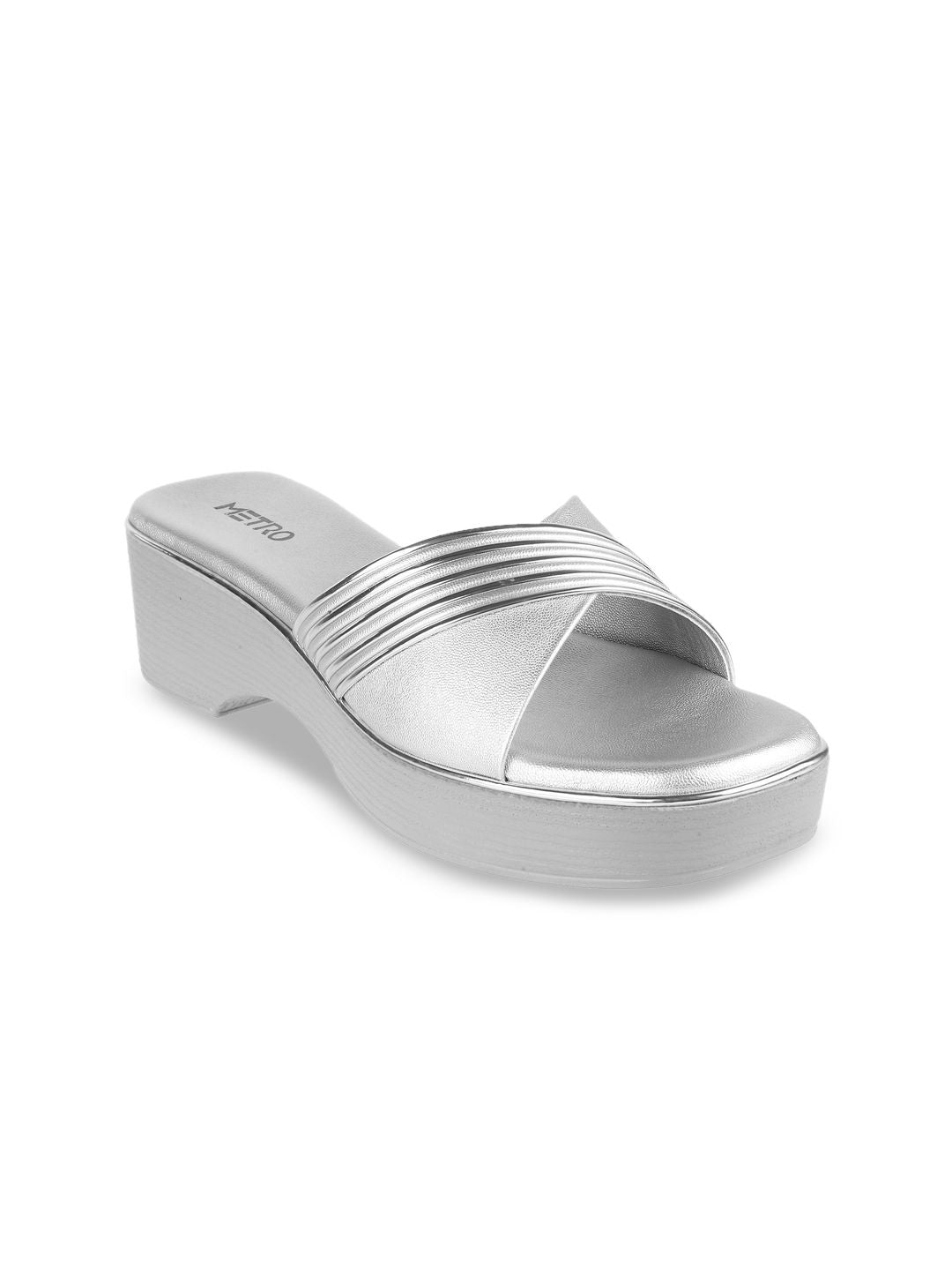 Metro Textured Platform Pumps with Bows