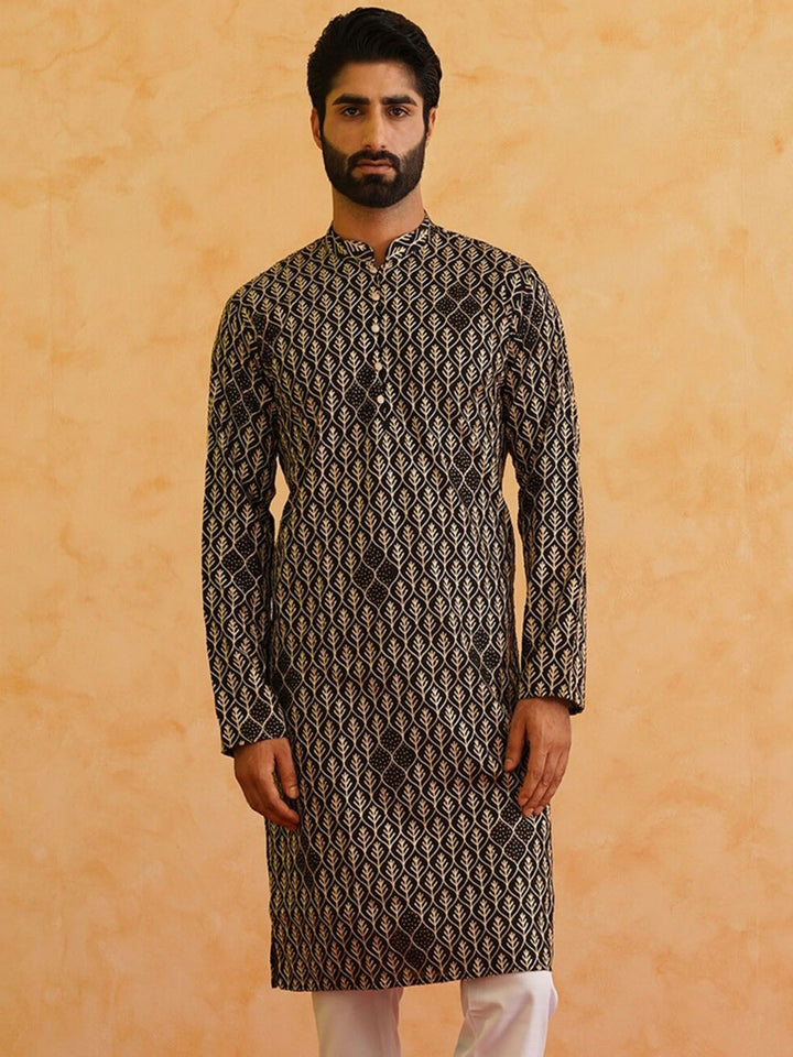 SOJANYA Floral Embroidered Mandarin Collar Thread Work Pure Cotton Straight Kurta