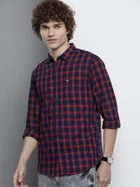 The Indian Garage Co Men Navy Blue & Red Checked Casual Shirt