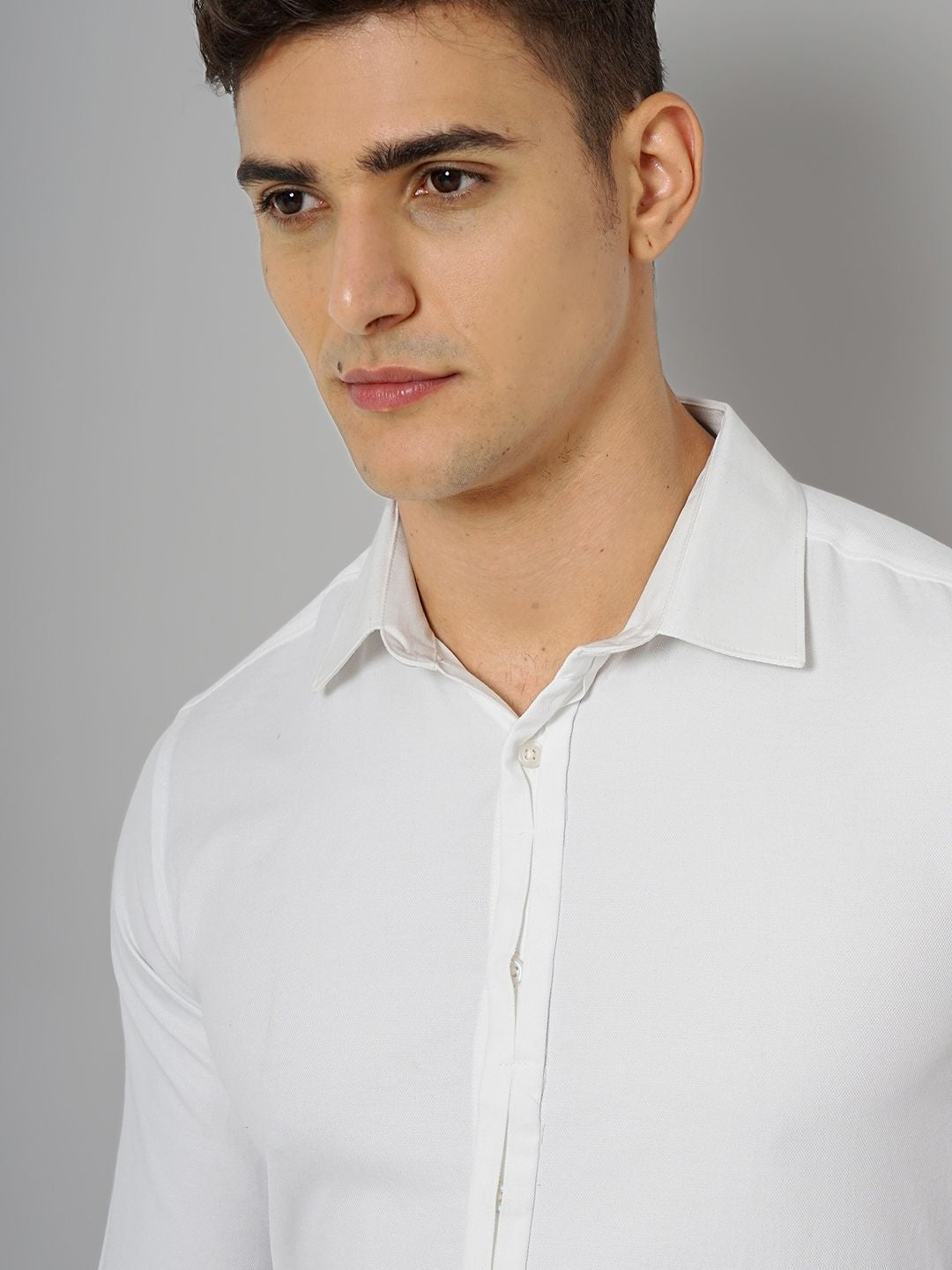 The Indian Garage Co. X Luxe Slim Fit Spread Collar Formal Shirt