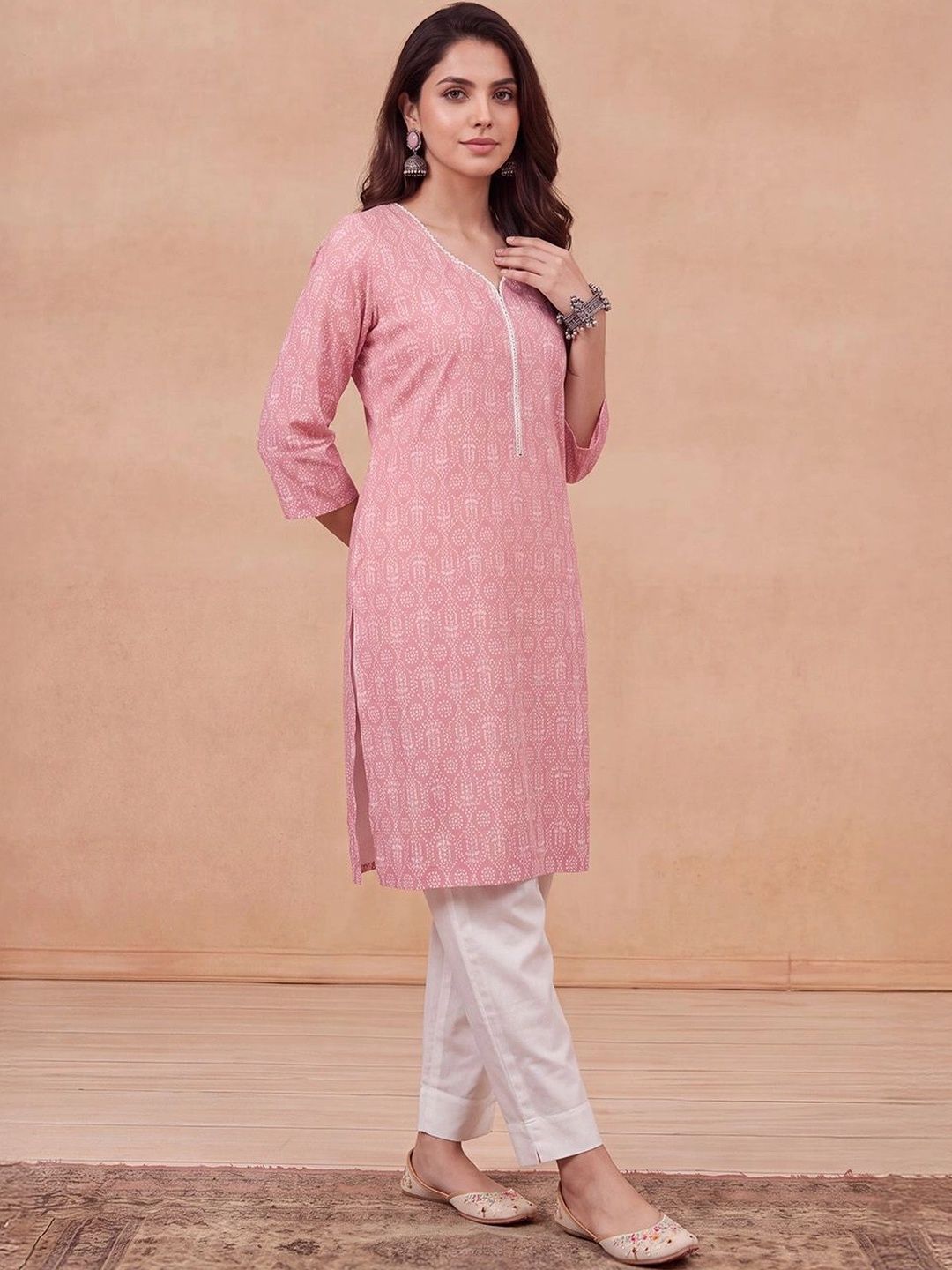Rumah Wanita Chikankari Motif Etnik Cetakan Indie Cetakan Kurta