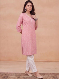 Rumah Wanita Chikankari Motif Etnik Cetakan Indie Cetakan Kurta