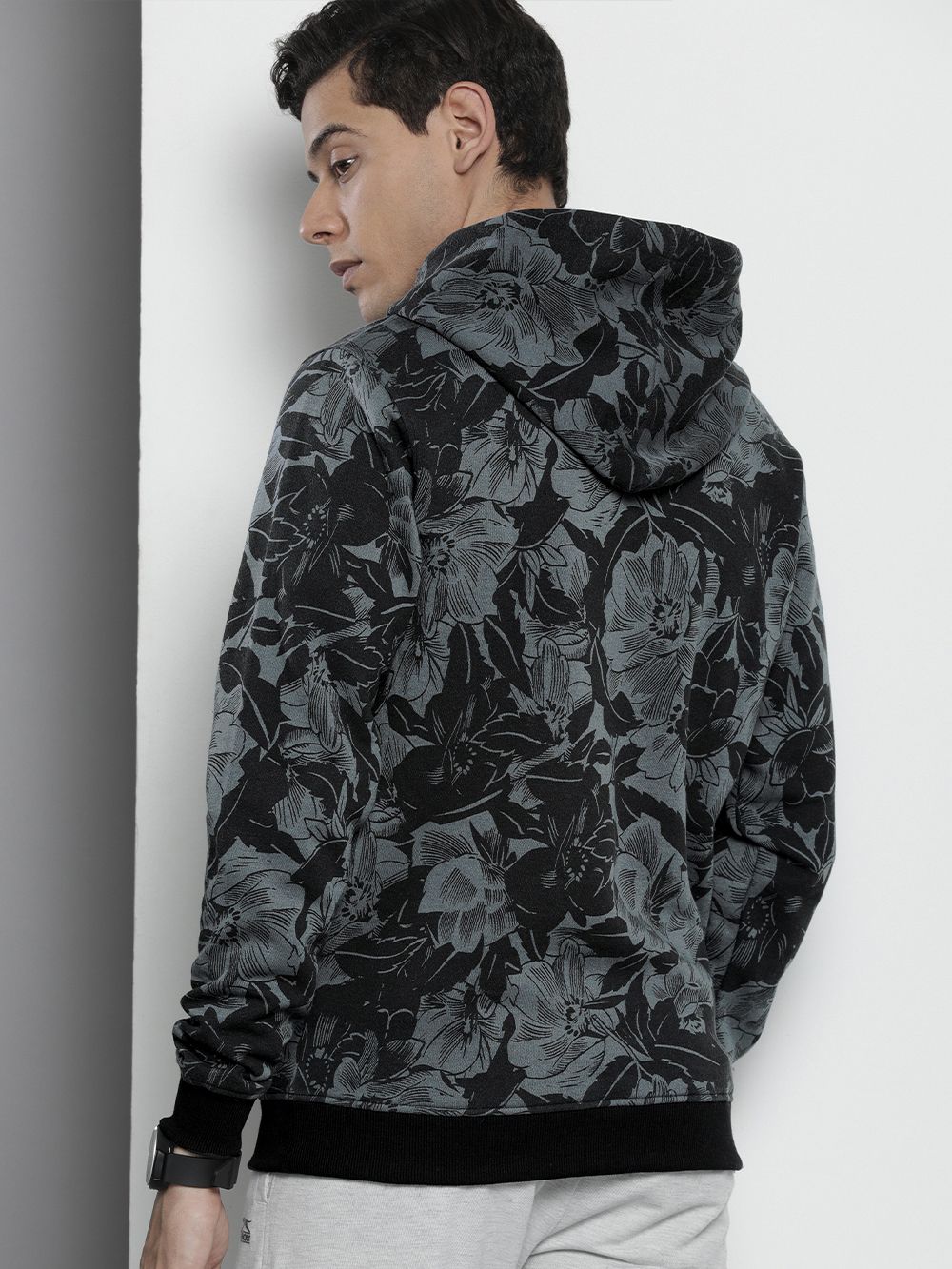 The Indian Garage Co Men Charcoal Grey Printed Hooded Sweatshirt