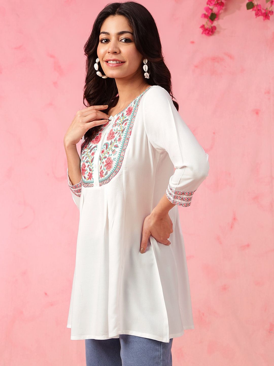 Anouk White Floral Embroidered Thread Work Liva Straight Short Kurti