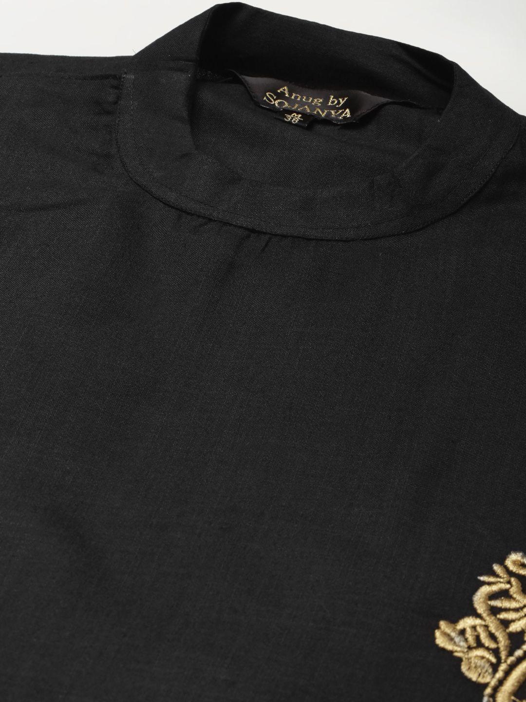 Anug by SOJANYA Men Black Thread Work Band Collar Pure Cotton Kurta