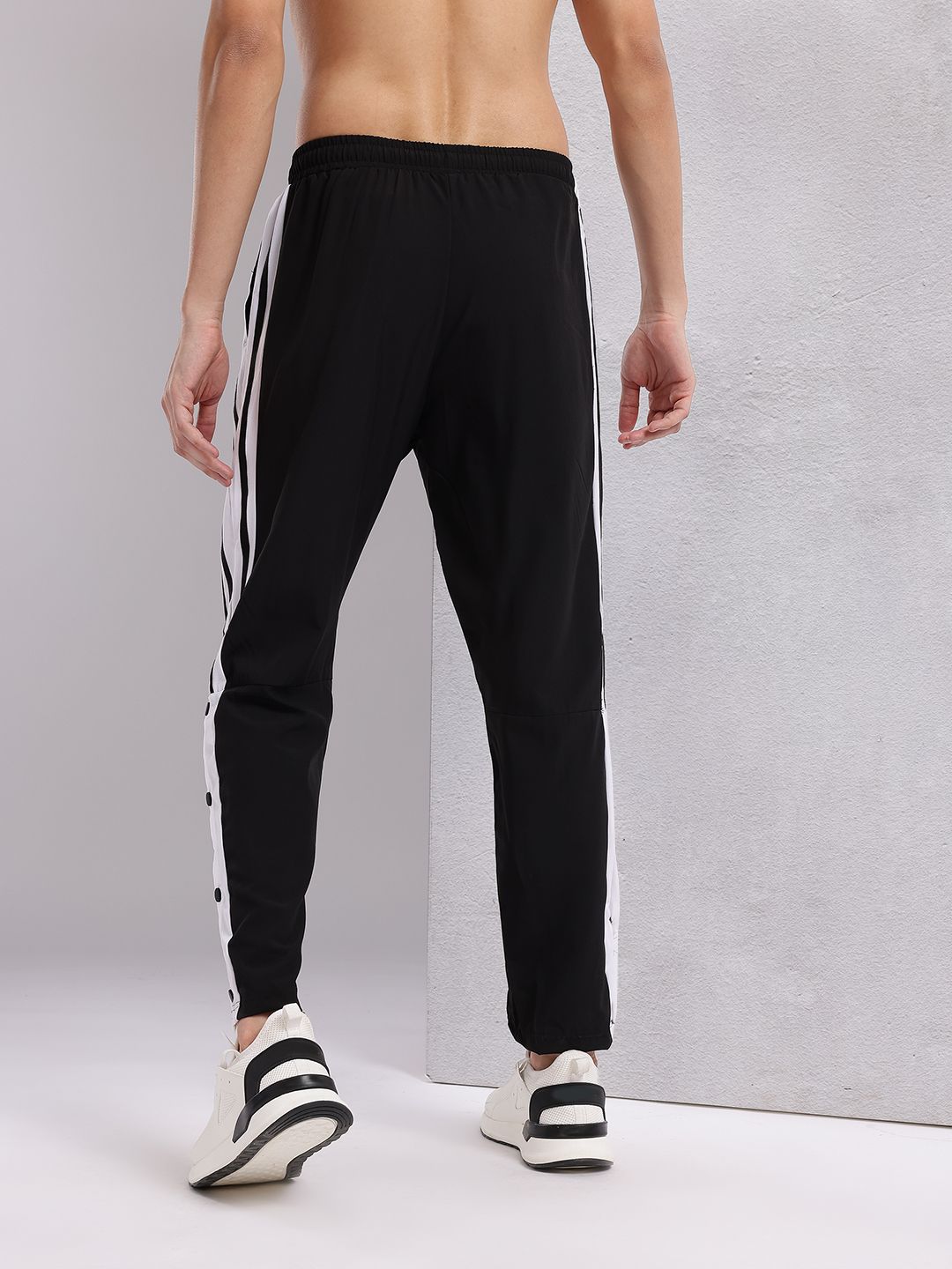 HRX by Hrithik Roshan Men Side Stripe Button Slit Training Track Pants