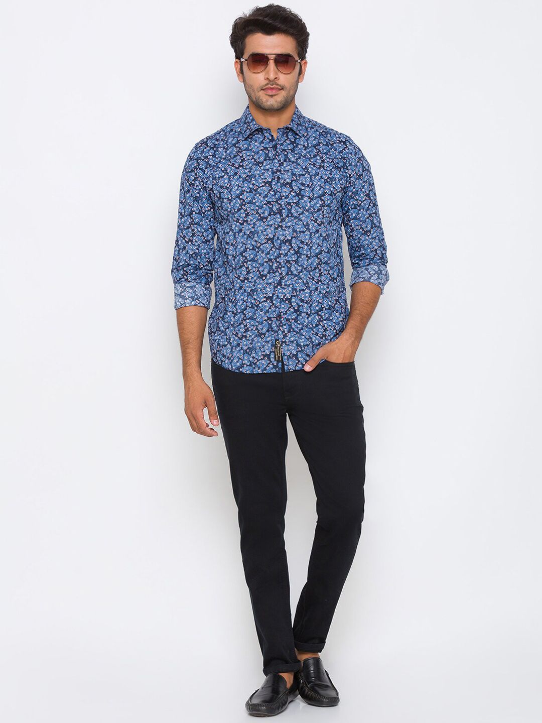 Being Human Men Navy Blue Slim Fit Floral Printed Casual Shirt
