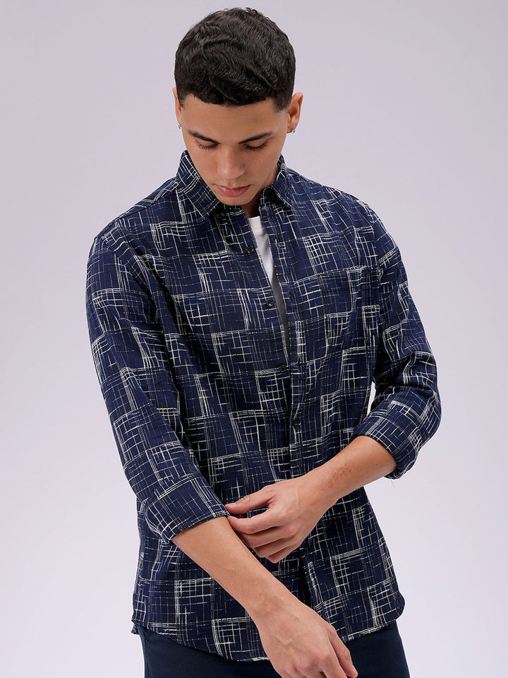 The Indian Garage Co Men Cutaway Collar Checked Cotton Slim Fit Casual Shirt