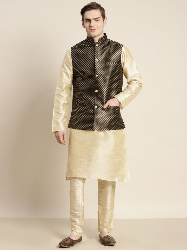 SOJANYA Men Gold-Toned Ethnic Motifs Kurta with Churidar