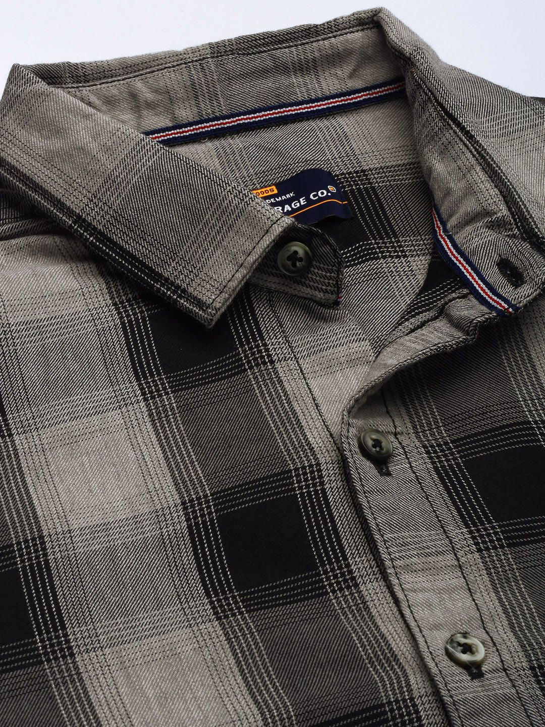 The Indian Garage Co Men Black & White Buffalo Checks Checked Cotton Casual Shirt
