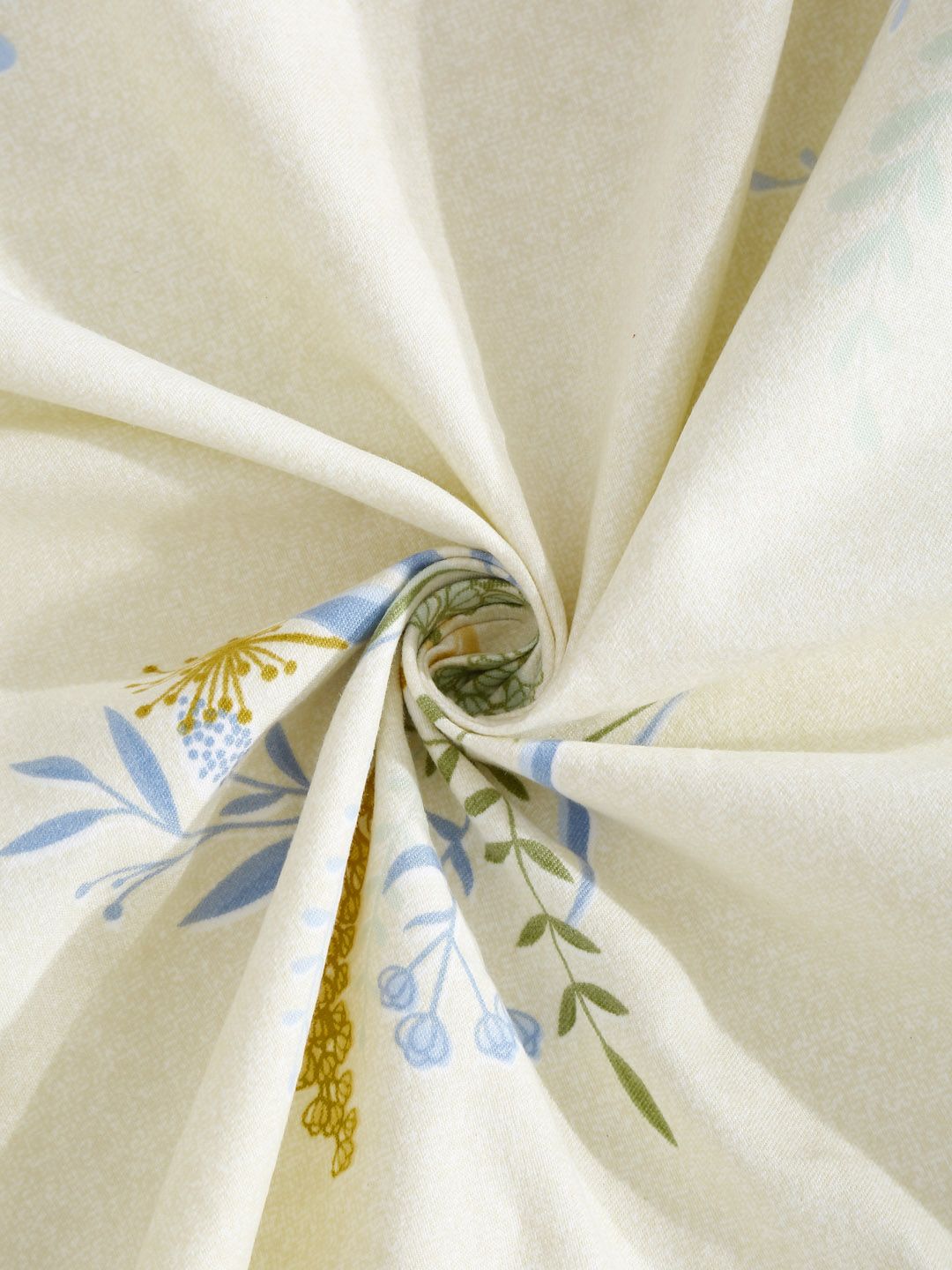 KLOTTHE White & Blue Floral Printed 300 TC Fitted King Bedsheet with 2 Pillow Covers