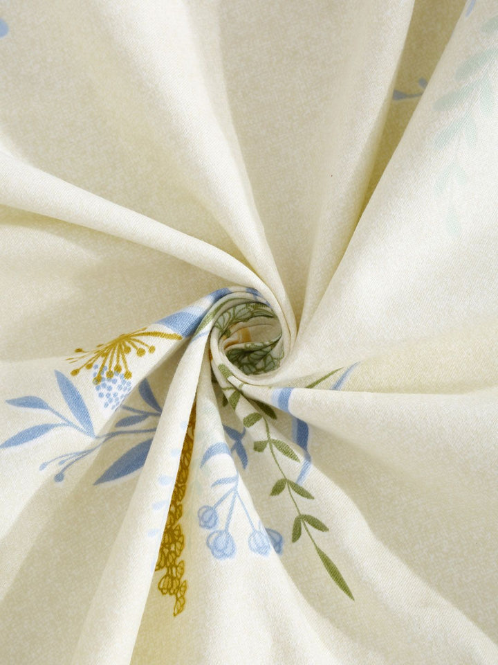 KLOTTHE White & Blue Floral Printed 300 TC Fitted King Bedsheet with 2 Pillow Covers