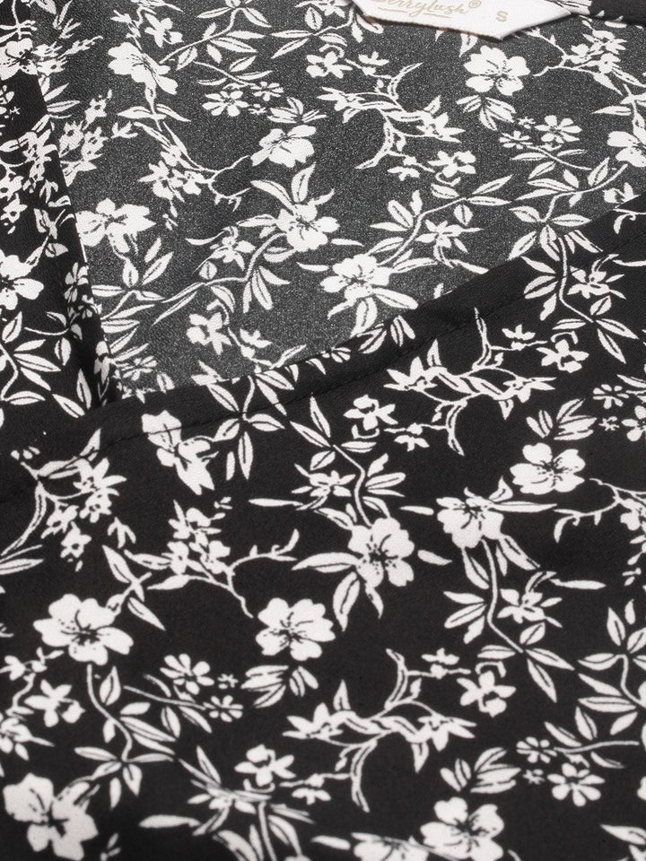 Berrylush Black & White Floral Printed Puff Sleeves Wrap Crop Top