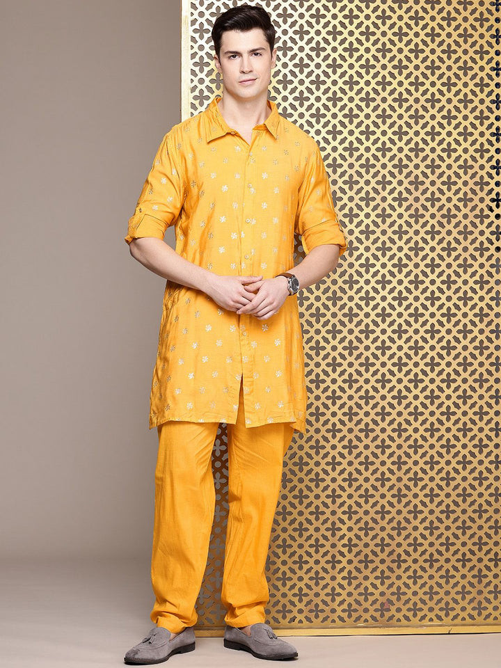 House of Pataudi Men Woven Design Regular Pure Cotton Jashn Kurta with Trousers