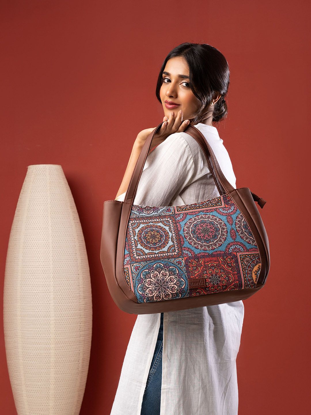 Motif Etnik ZOUK Beg Bahu Jute Berstruktur Bercetak Sehingga 16 inci