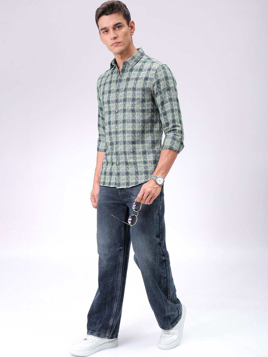 The Indian Garage Co Men Slim Fit Checked Casual Shirt
