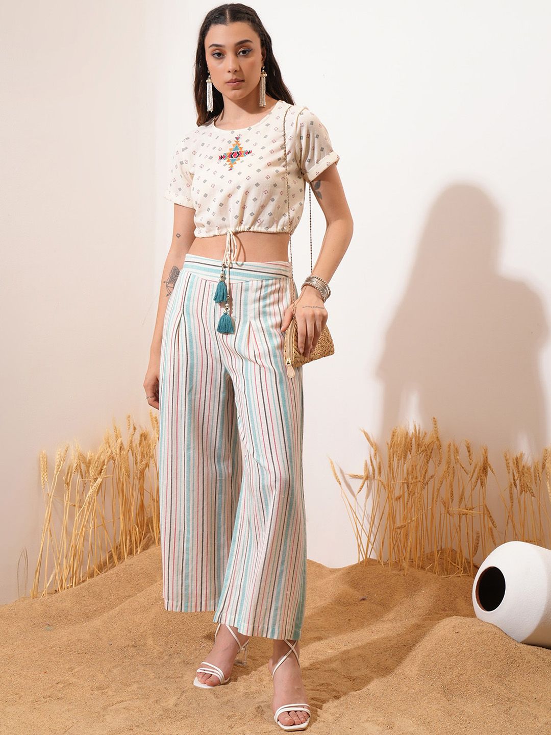 Vishudh Off White Geometric Embroidered Pure Cotton Crop Top With Palazzos