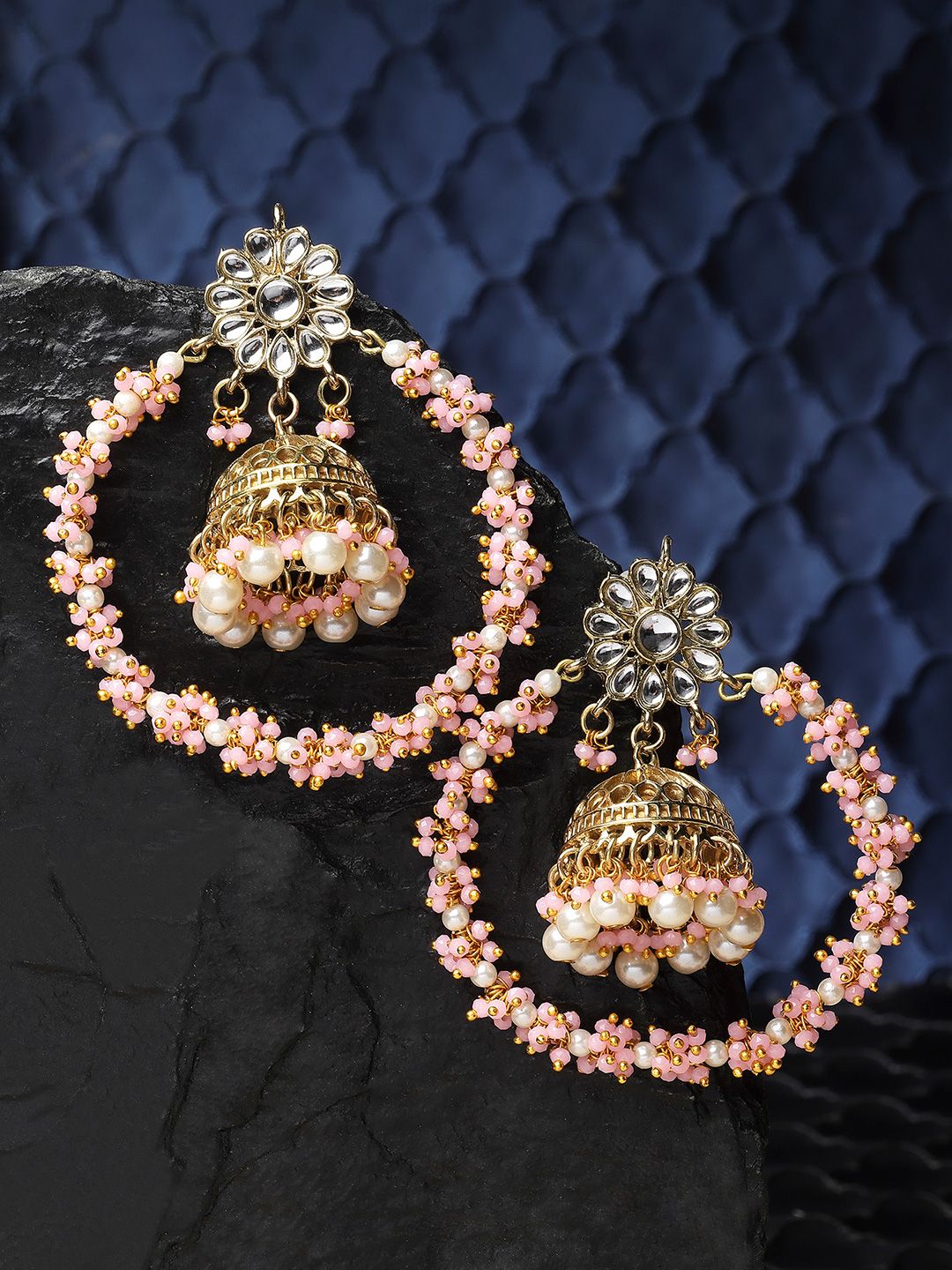 Anting-anting Jhumkas Kontemporari Karatcart berlapis emas