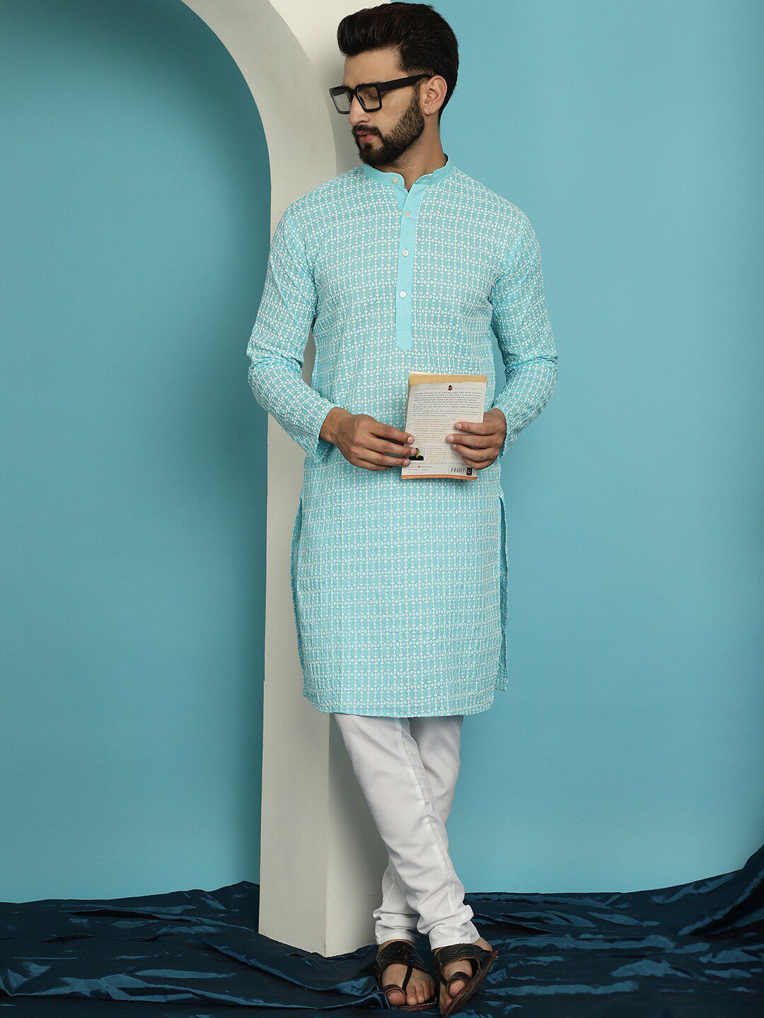 SOJANYA Motif Etnik Sulam Kurta Kapas Tulen dengan Churidar