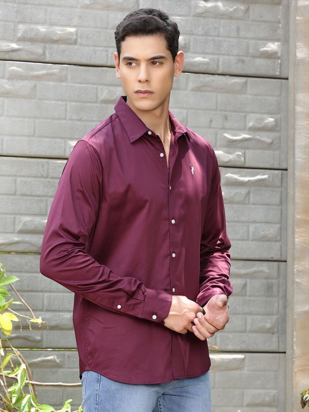 Thomas Scott Classic Slim Fit Spread Collar Casual Shirt