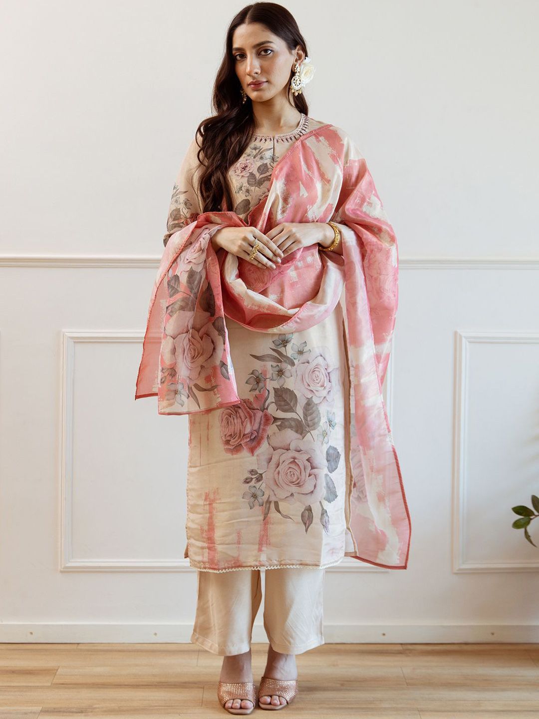 Indo Era Women Floral Printed Regular Kurta with Trousers Dupatta