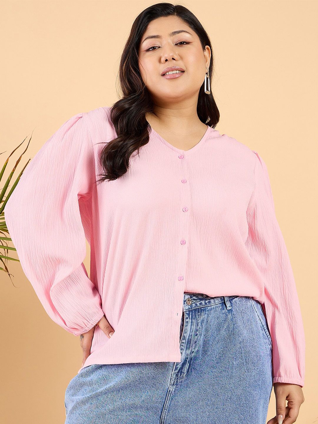 CURVY STREET Plus Size V-Neck Puff Sleeve Top