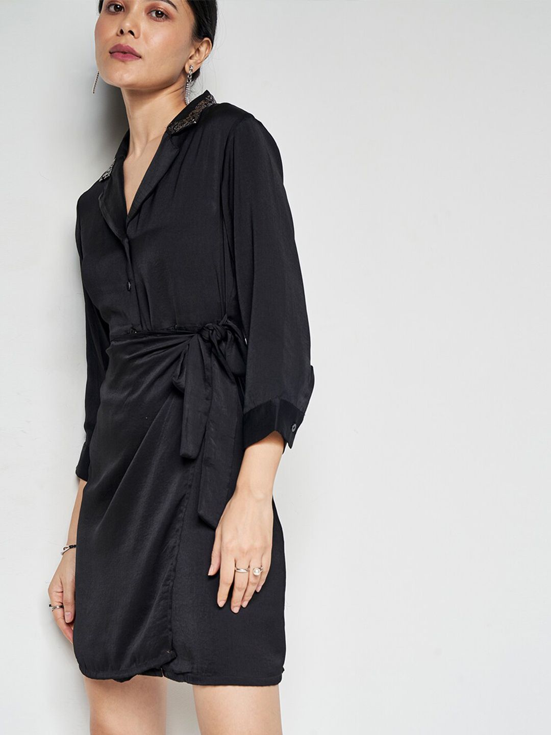 AND Lapel Collar Cuffed Sleeves Tie-Up Detailed A-Line Dress