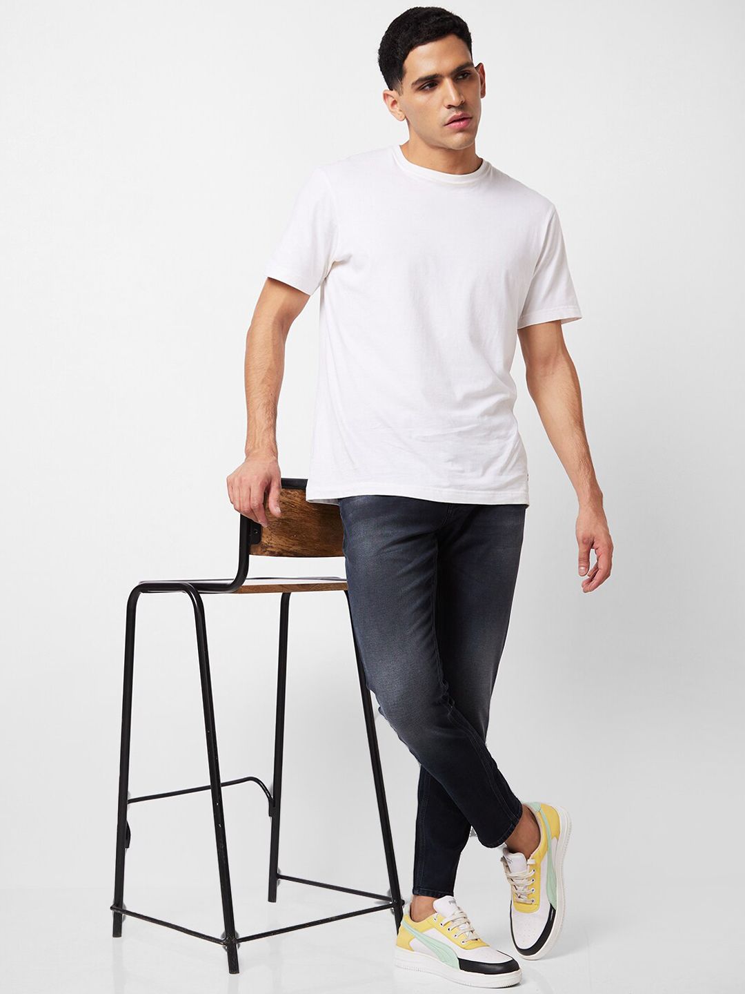 SPYKAR Men Mid Rise Slim Fit Heavy Fade Cotton Jeans