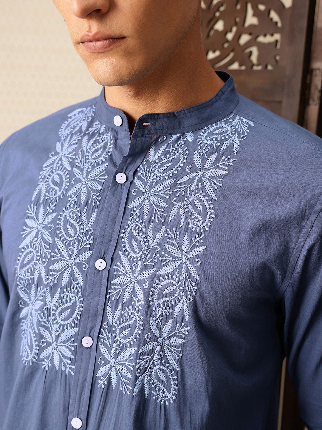 House of Pataudi Floral Embroidered Pure Cotton Jashn Casual Shirt