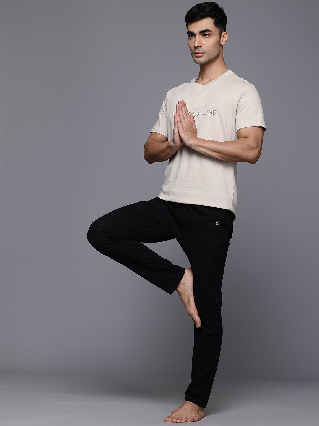 HRX by Hrithik Roshan Men Relaxed Fit Pure Cotton Yoga T-shirt