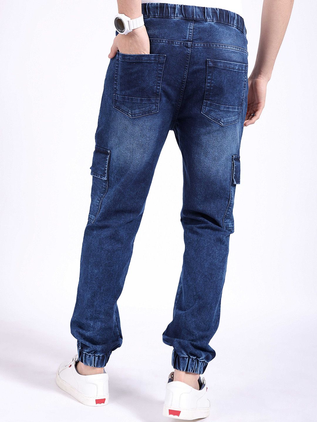The Indian Garage Co Men Regular Fit Mid-Rise Cotton Cargo Jogger Jeans