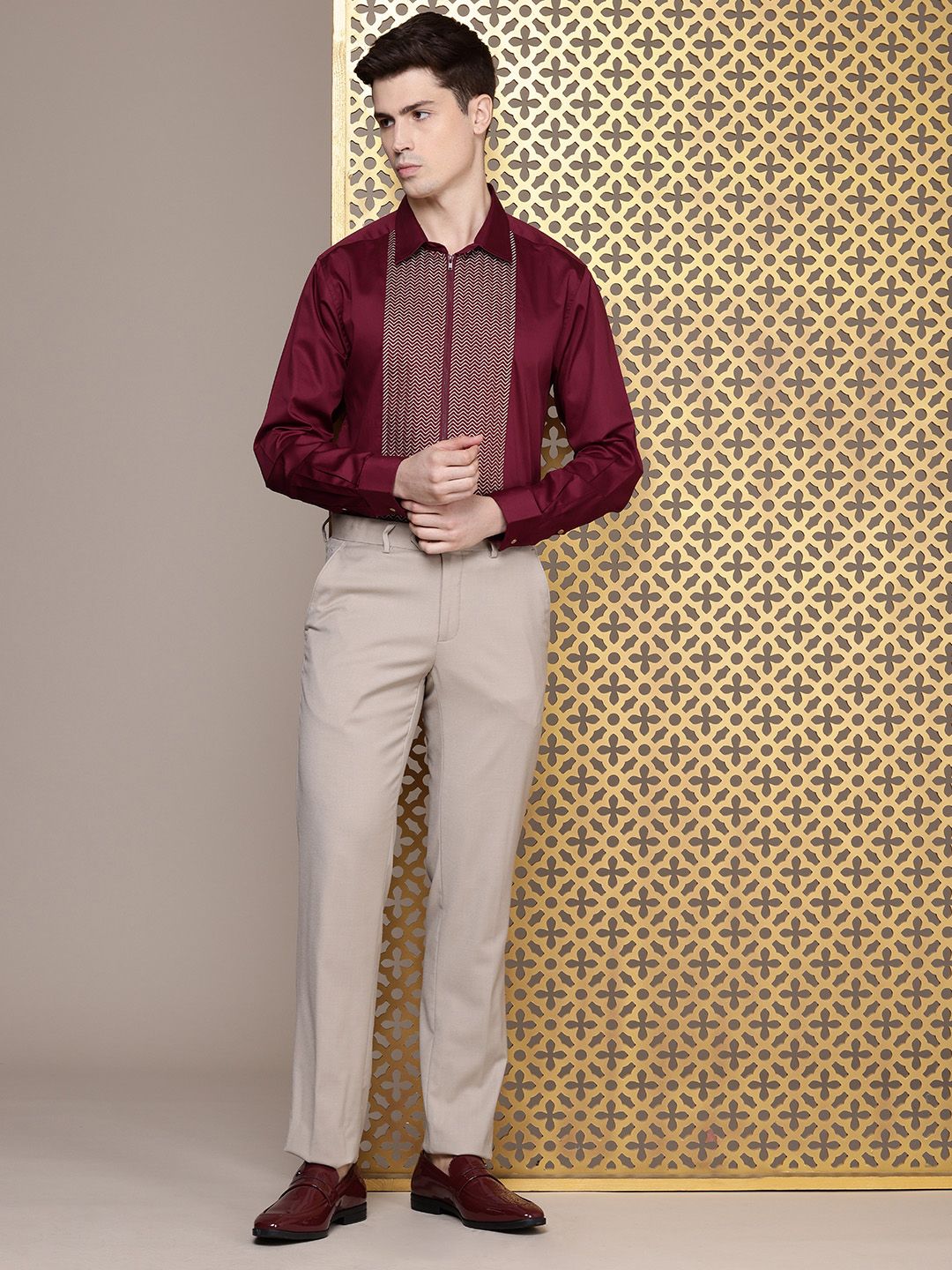 House of Pataudi Pure Cotton Zari Work Chevron Opaque Party Shirt