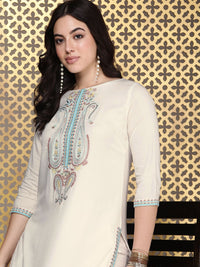House of Pataudi Women Jashn Paisley Yoke Design Thread Work Kurta With Trousers